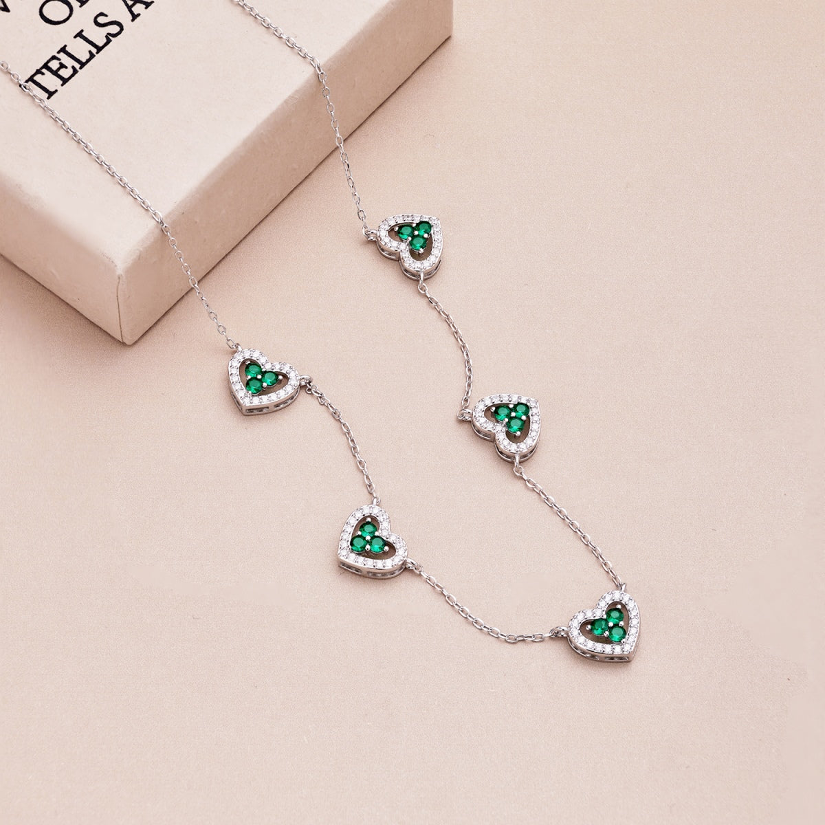 [BASLOVE]Sparkling Five Heart Necklace