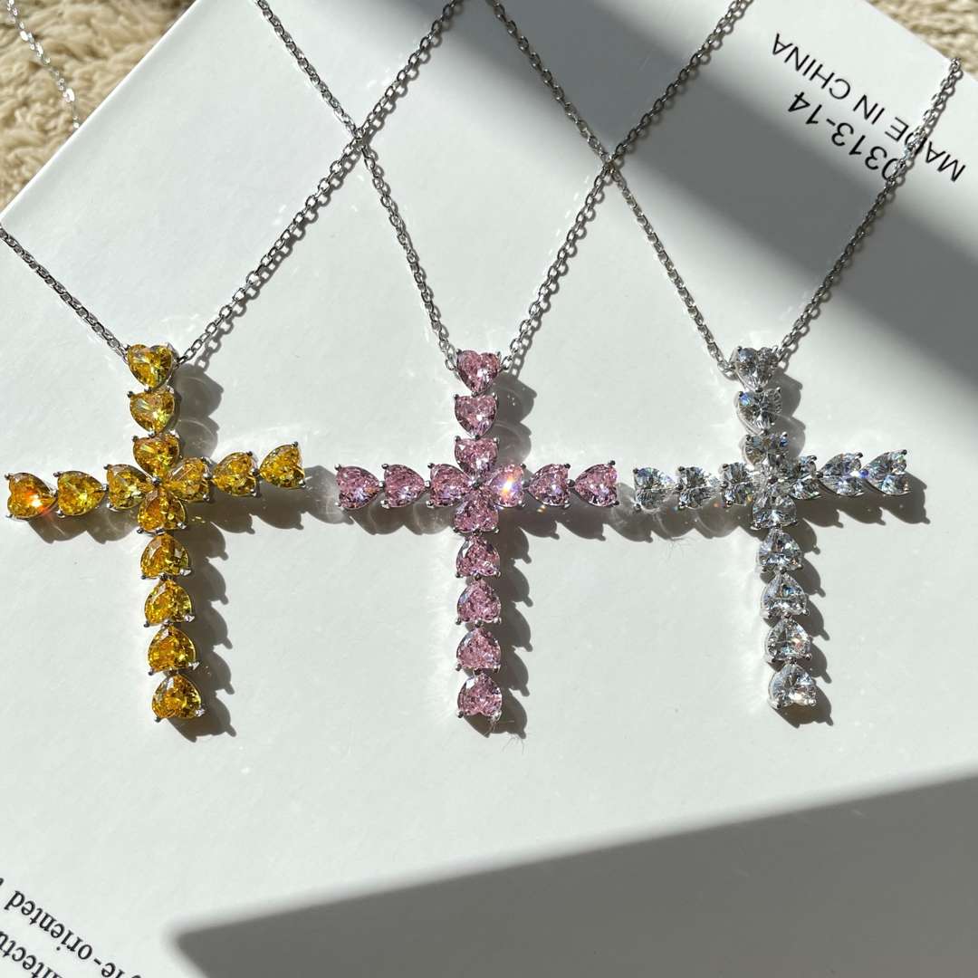 [BASLOVE]Radiant Cross Shape Necklace