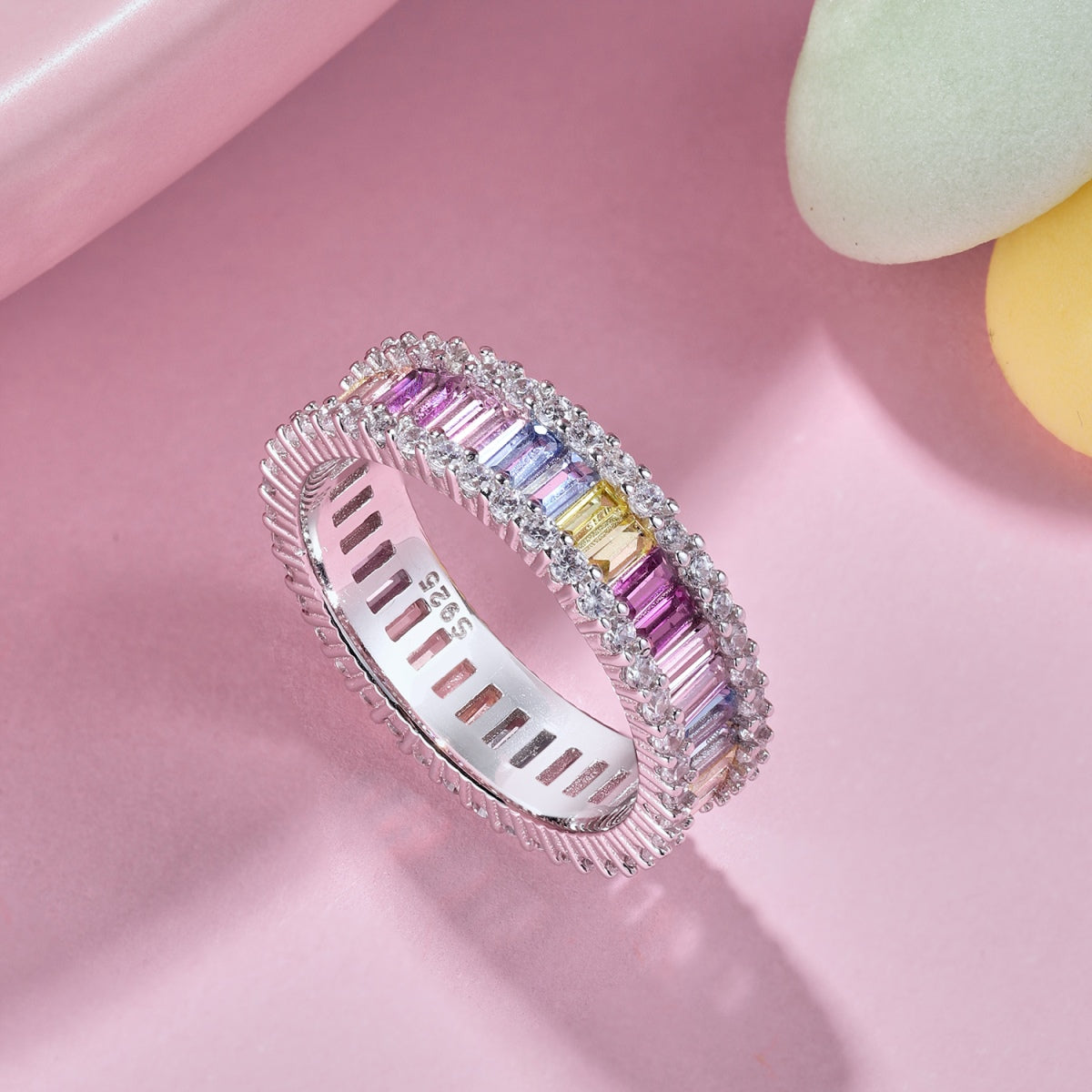 [BASLOVE]Dainty Kaleidoscopic Emerald Cut Daily Ring