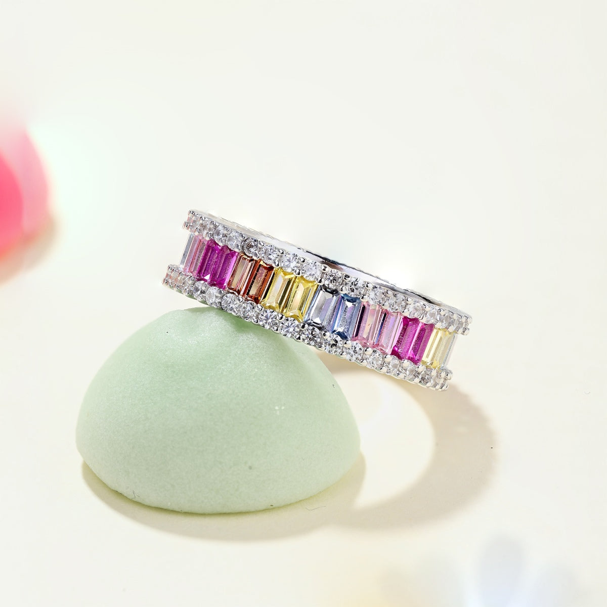 [BASLOVE]Dainty Kaleidoscopic Emerald Cut Daily Ring