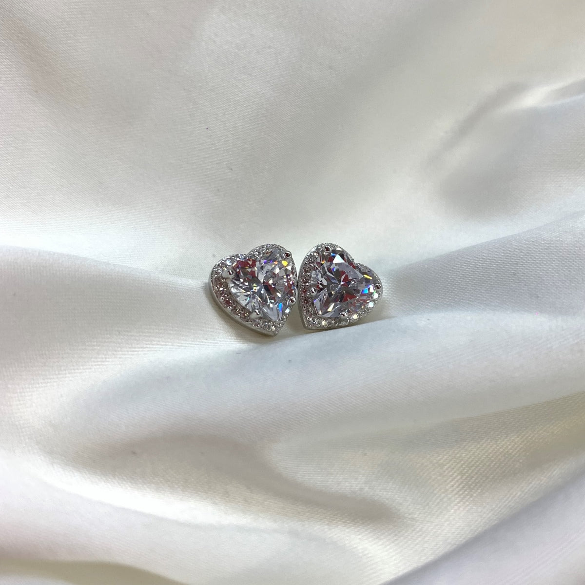 [BASLOVE]Sparkling Heart Shape Lover Earrings