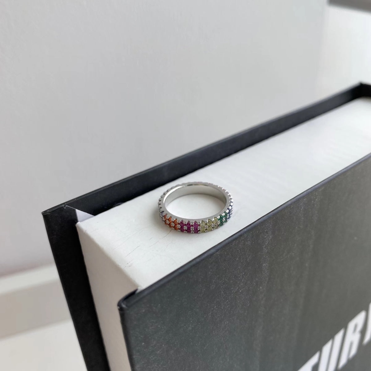 [BASLOVE]Unique Colorful Round Cut Tennis Ring