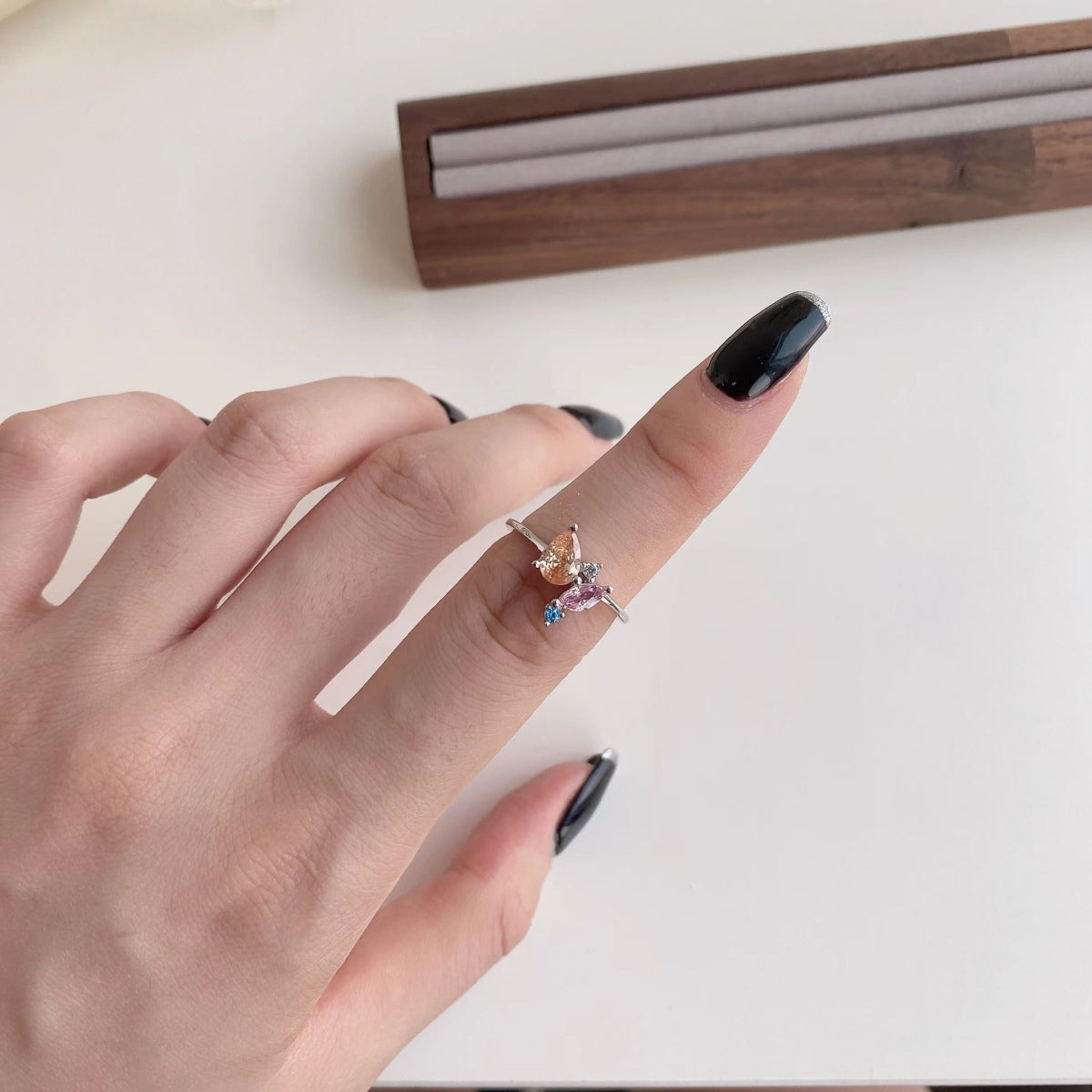 [BASLOVE]Radiant Colorful Multi Cut Daily Ring