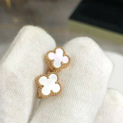 [basloveJW]CLOVER MINI 9.5MM WHITE MOP EARRINGS