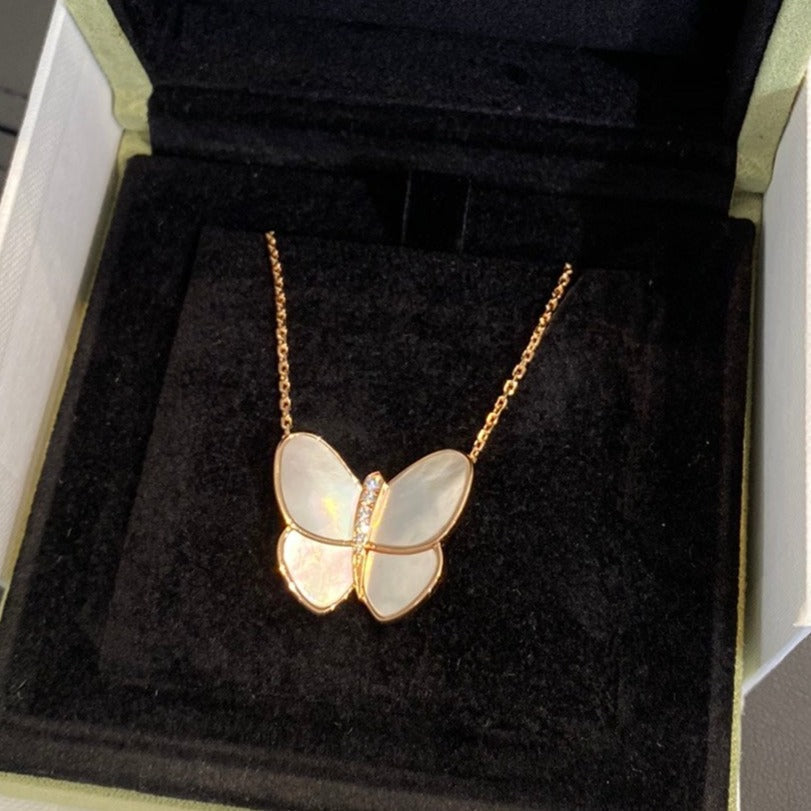 [basloveJW]BUTTERFLY GOLD MOP DIAMOND NECKLACE