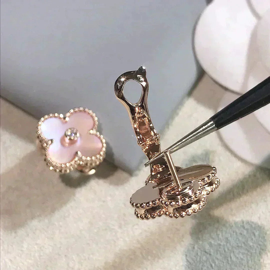 [basloveJW]CLOVER MEDIUM 1 MOTIFS  PINK MOP DIAMOND EARRINGS