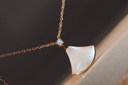 [Basjewels]DREAM NECKLACE WHITE MOP PINK GOLD 1 DIAMOND