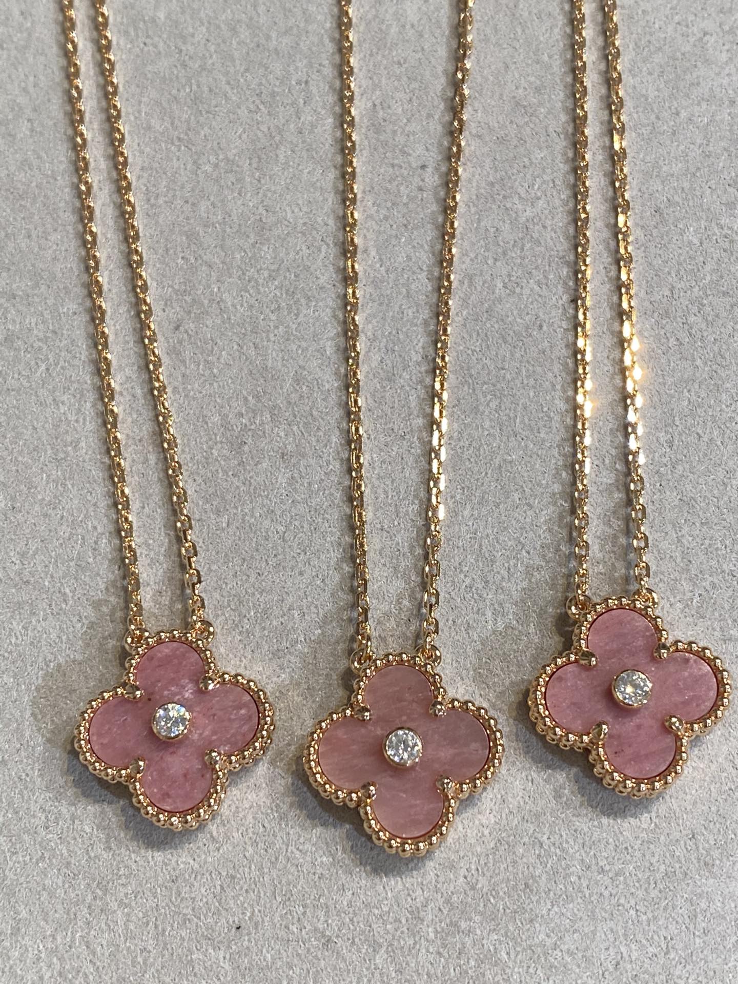 [basloveJW]CLOVER 15MM DIAMOND RHODONITE NECKLACE