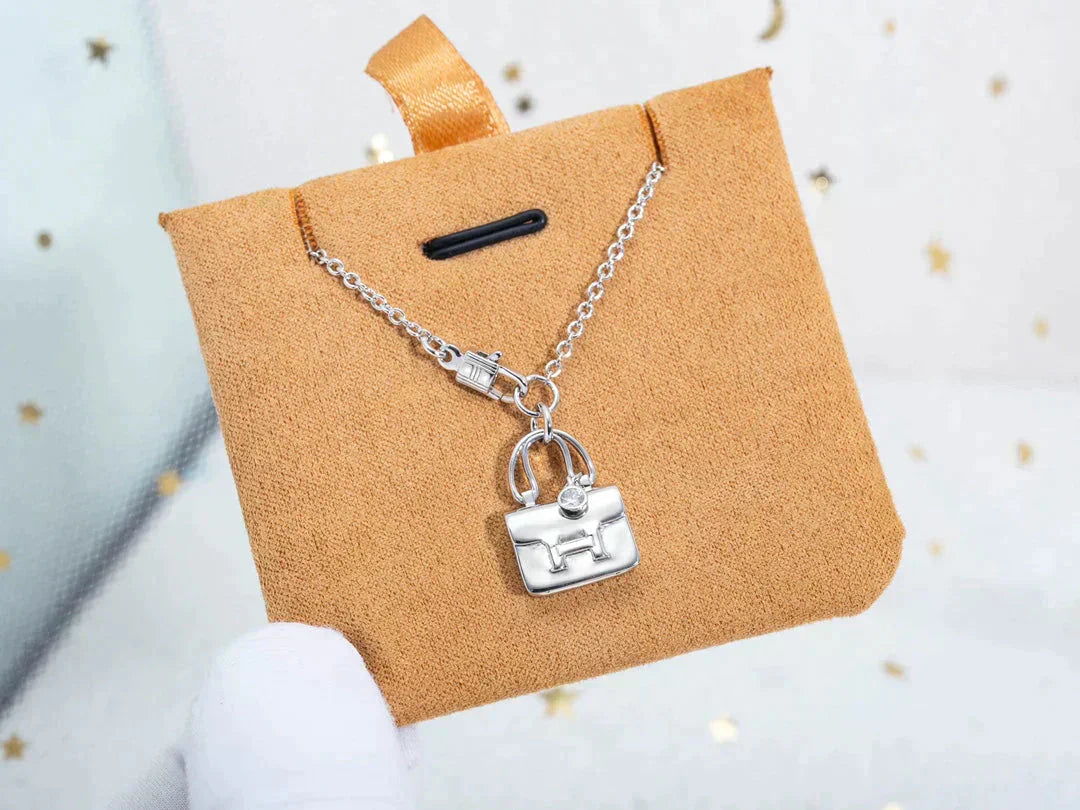 [Basjewels]AMULETTE PEDANT SILVER NECKLACE