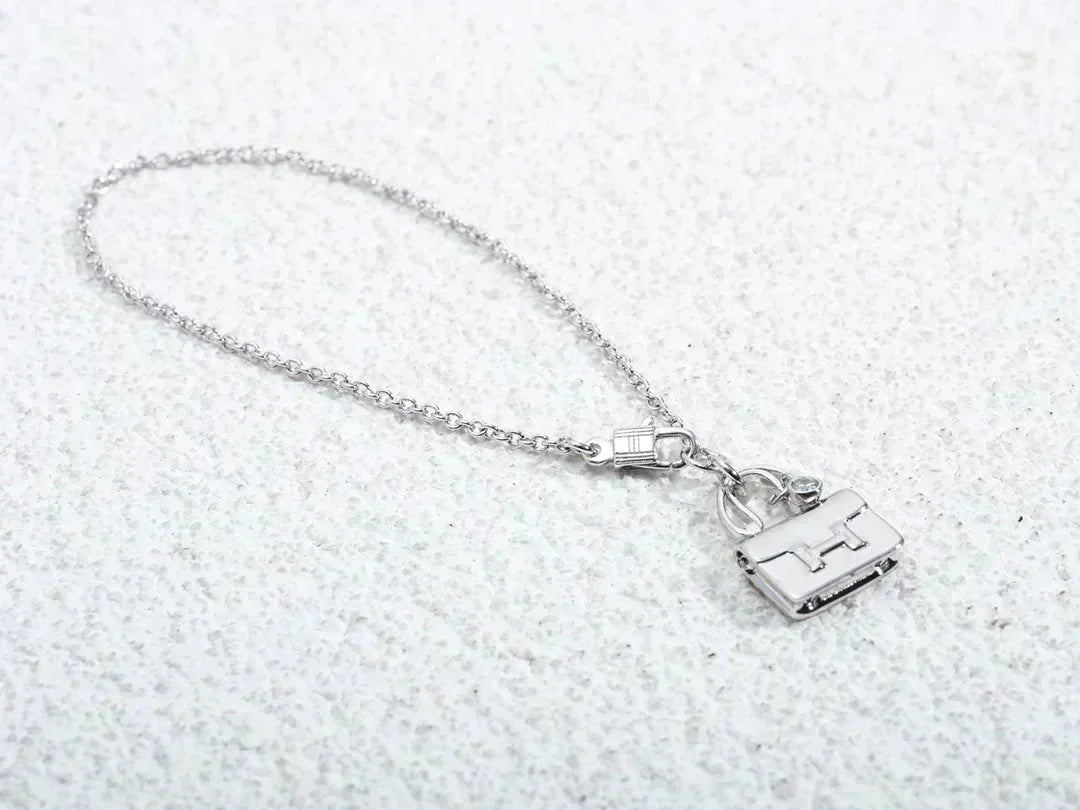 [Basjewels]AMULETTE PEDANT SILVER NECKLACE