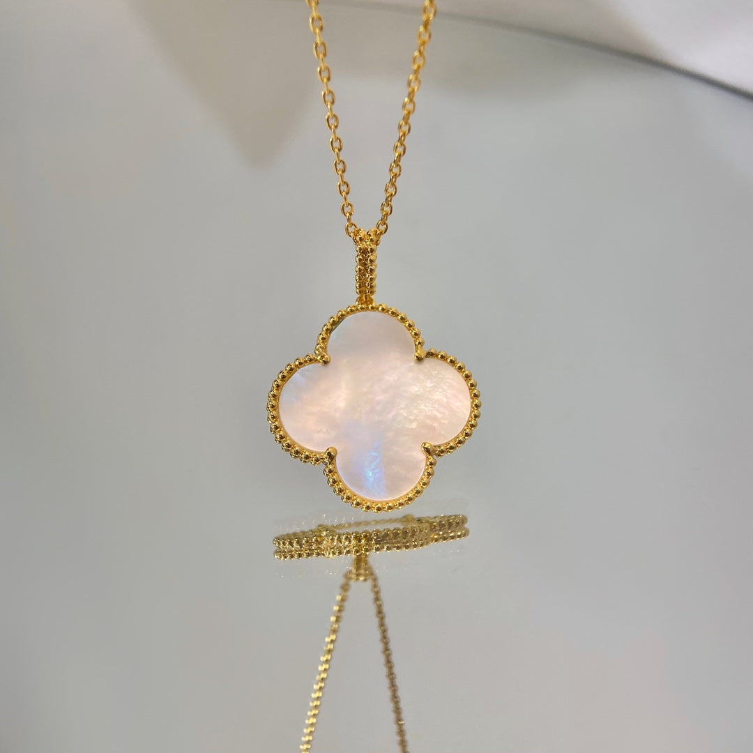 [basloveJW]CLOVER 25MM MOP LARGE PENDANT NECKLACE