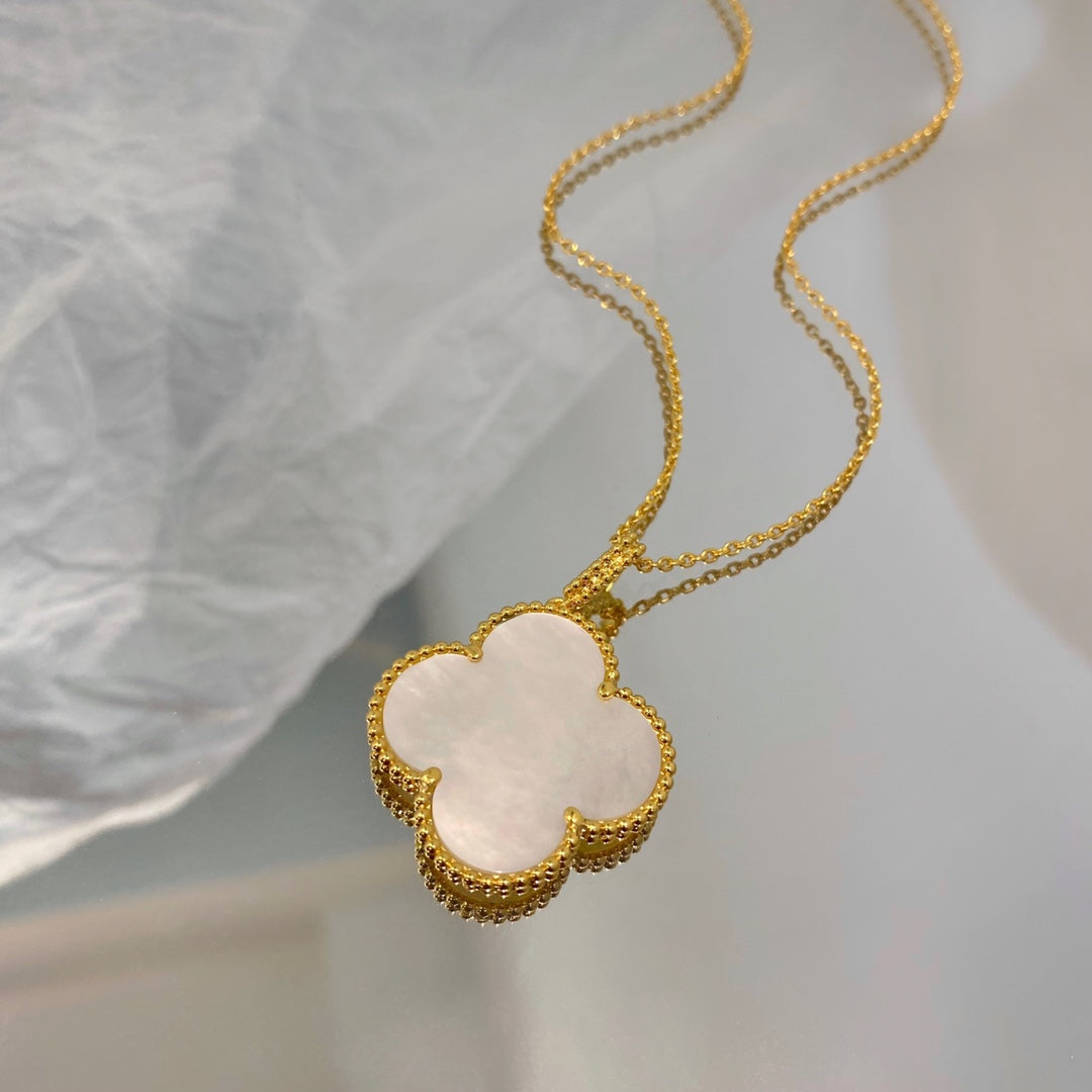 [basloveJW]CLOVER 25MM MOP LARGE PENDANT NECKLACE