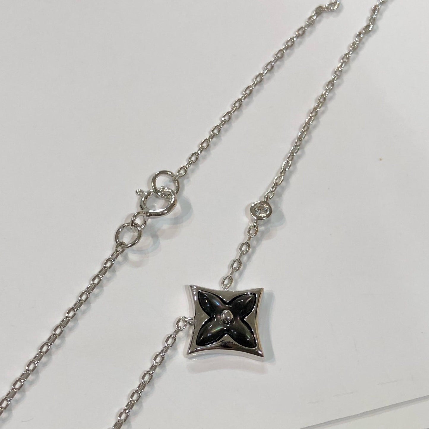 [Basjewels]STAR BLACK MOP NECKLACE