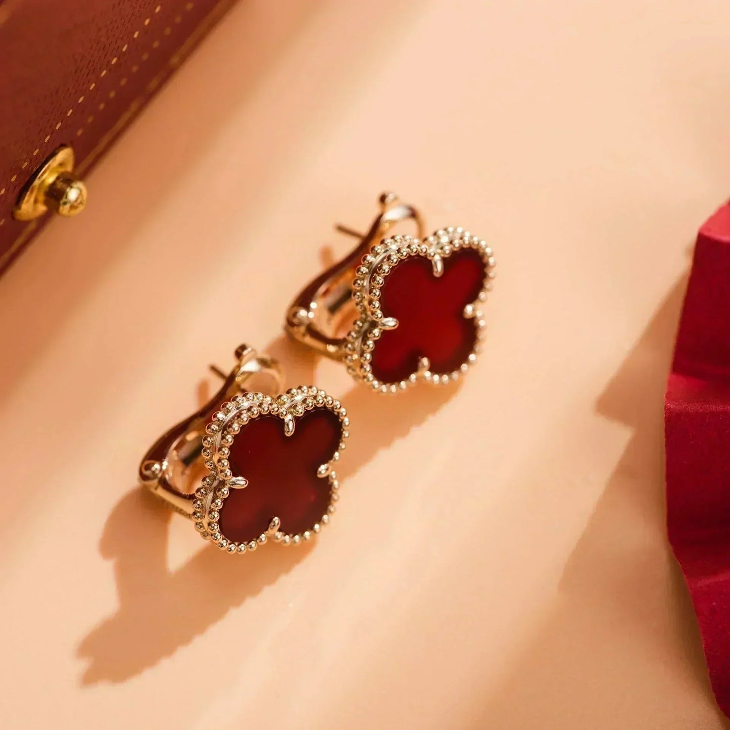 [basloveJW]CLOVER MEDIUM 1 MOTIFS CARNELIAN  EARRINGS