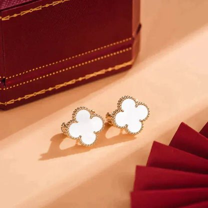 [basloveJW]CLOVER MEDIUM 1 MOTIFS  WHITE MOP STUD EARRINGS