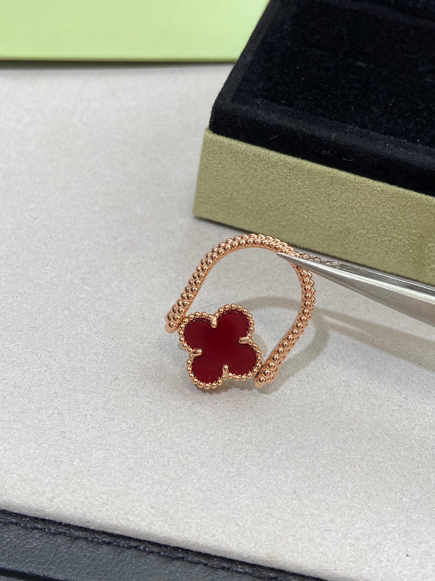 [basloveJW]CLOVER RIVERSIBLE ROSE GOLD RING