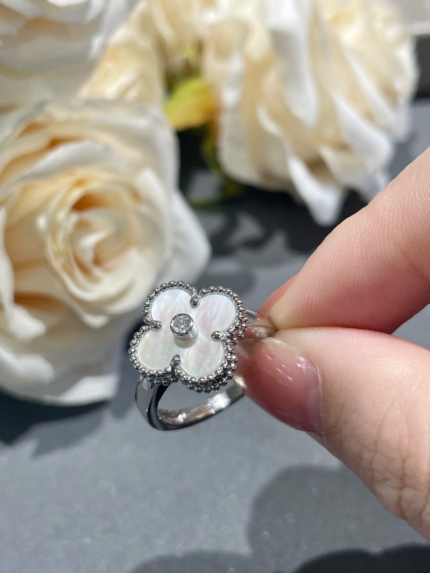 [basloveJW]CLOVER SILVER MOP DIAMOND RING