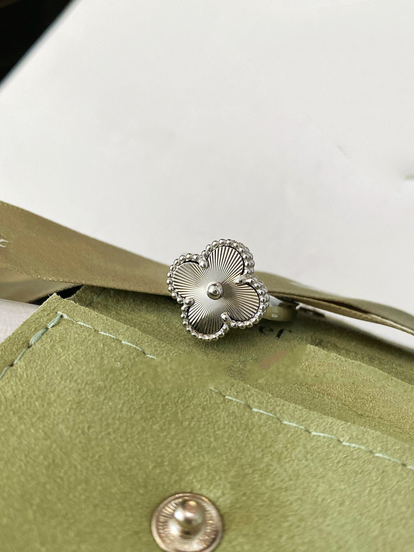 [basloveJW]CLOVER SILVER RING