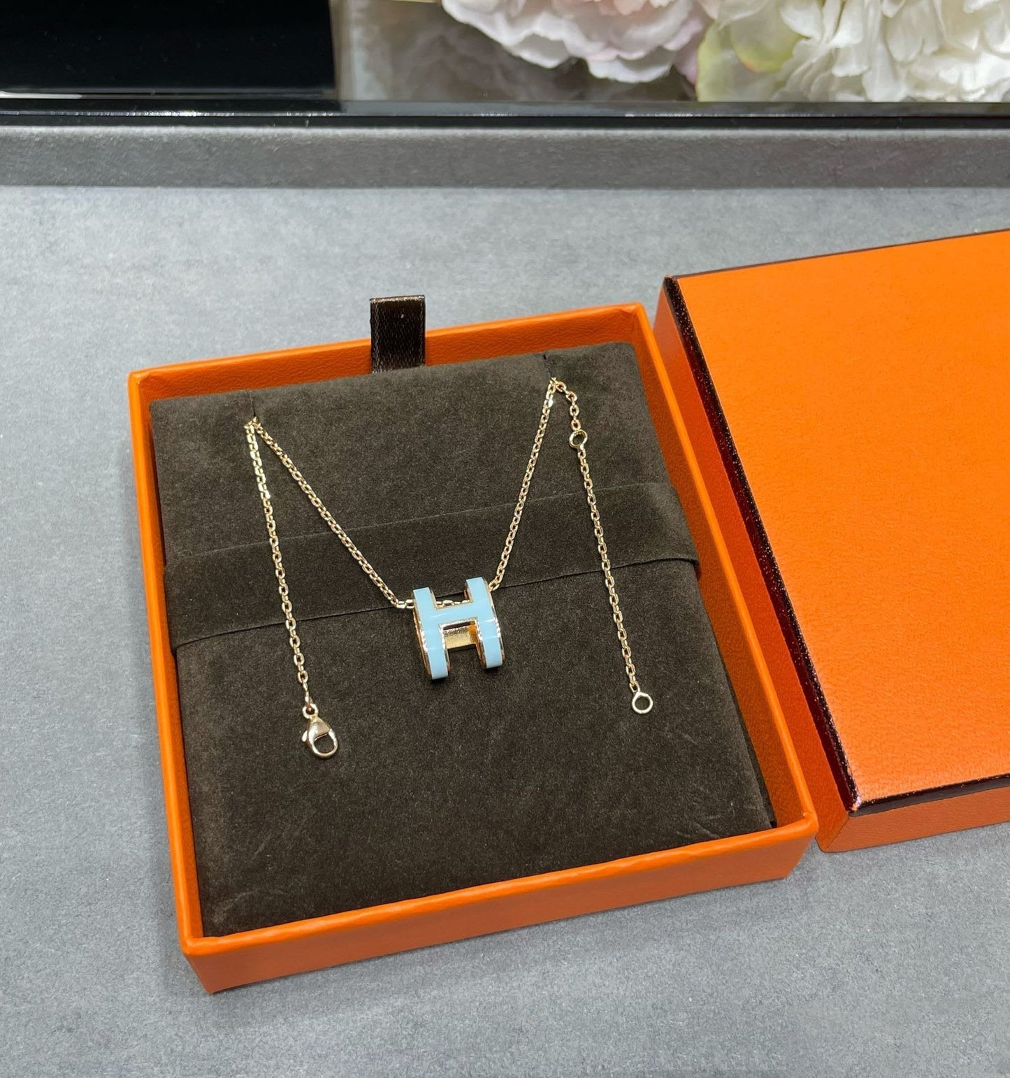 [Basjewels]POP H SKY BLUE NECKLACE