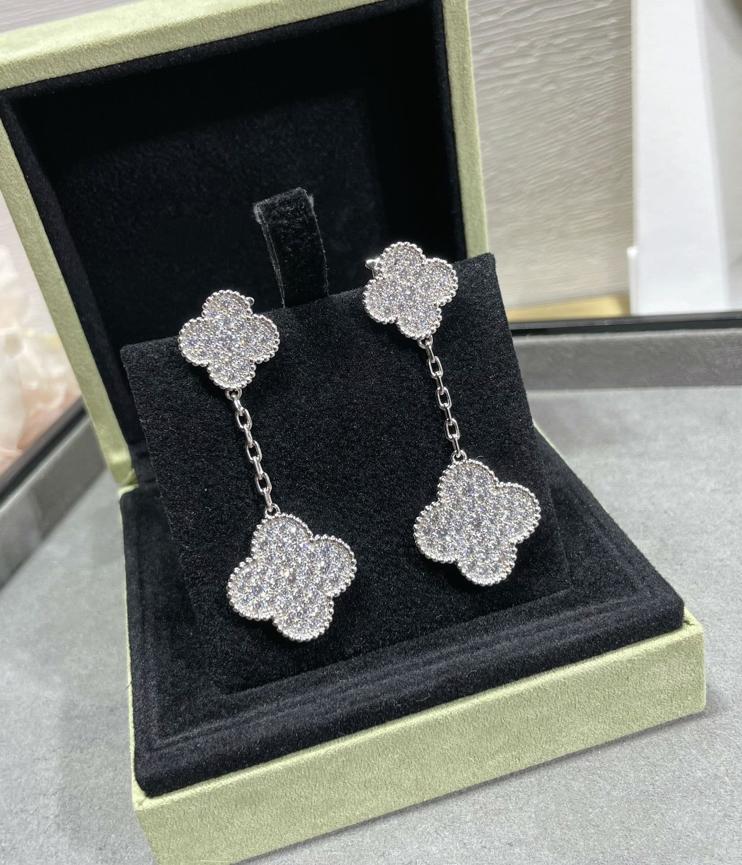 [basloveJW]CLOVER 2 MOTIFS DIAMOND PAVED SILVER EARRINGS