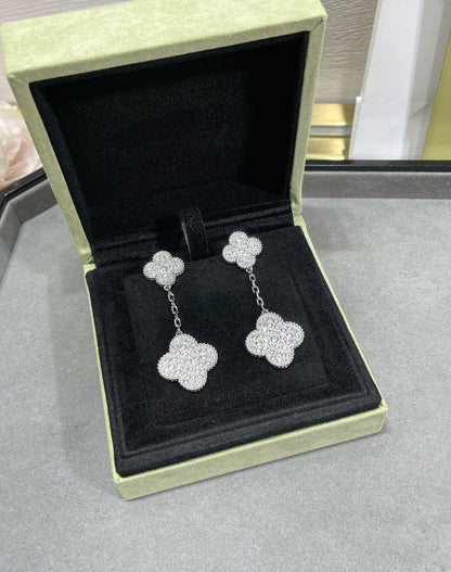 [basloveJW]CLOVER 2 MOTIFS DIAMOND PAVED SILVER EARRINGS