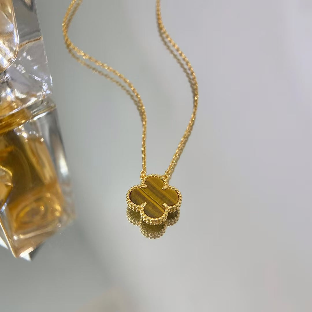 [Basjewels]CLOVER 15MM YELLOW TIGER'S EYE AGATE NECKLACE