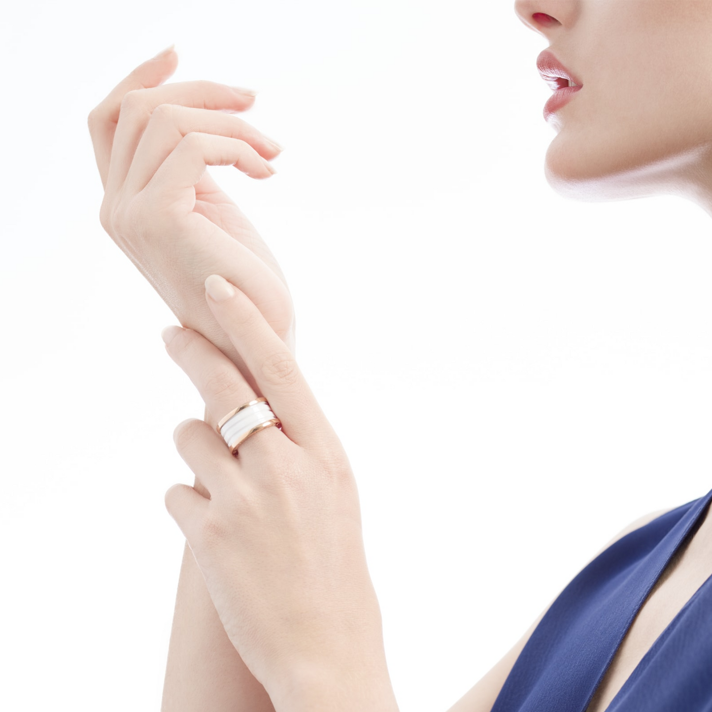 [Basjewels]ZERO 1 FOUR-BAND LOOPS AND WHITE CERAMIC SPIRAL PINK GOLD RING