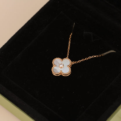 [basloveJW]CLOVER 15MM DIAMOND WHITE FRITILLARIA NECKLACE