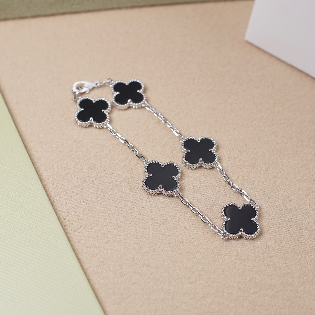 [basloveJW]CLOVER 5 MOTIF ONYXS  BRACELET SILVER