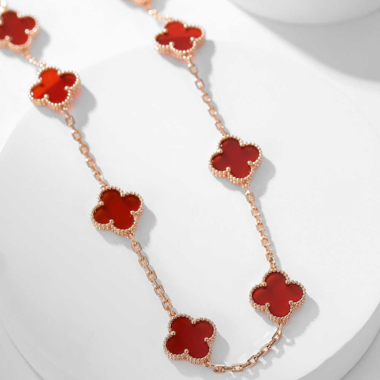 [Basjewels]CLOVER 10 MOTIFS CARNELIAN NECKLACE