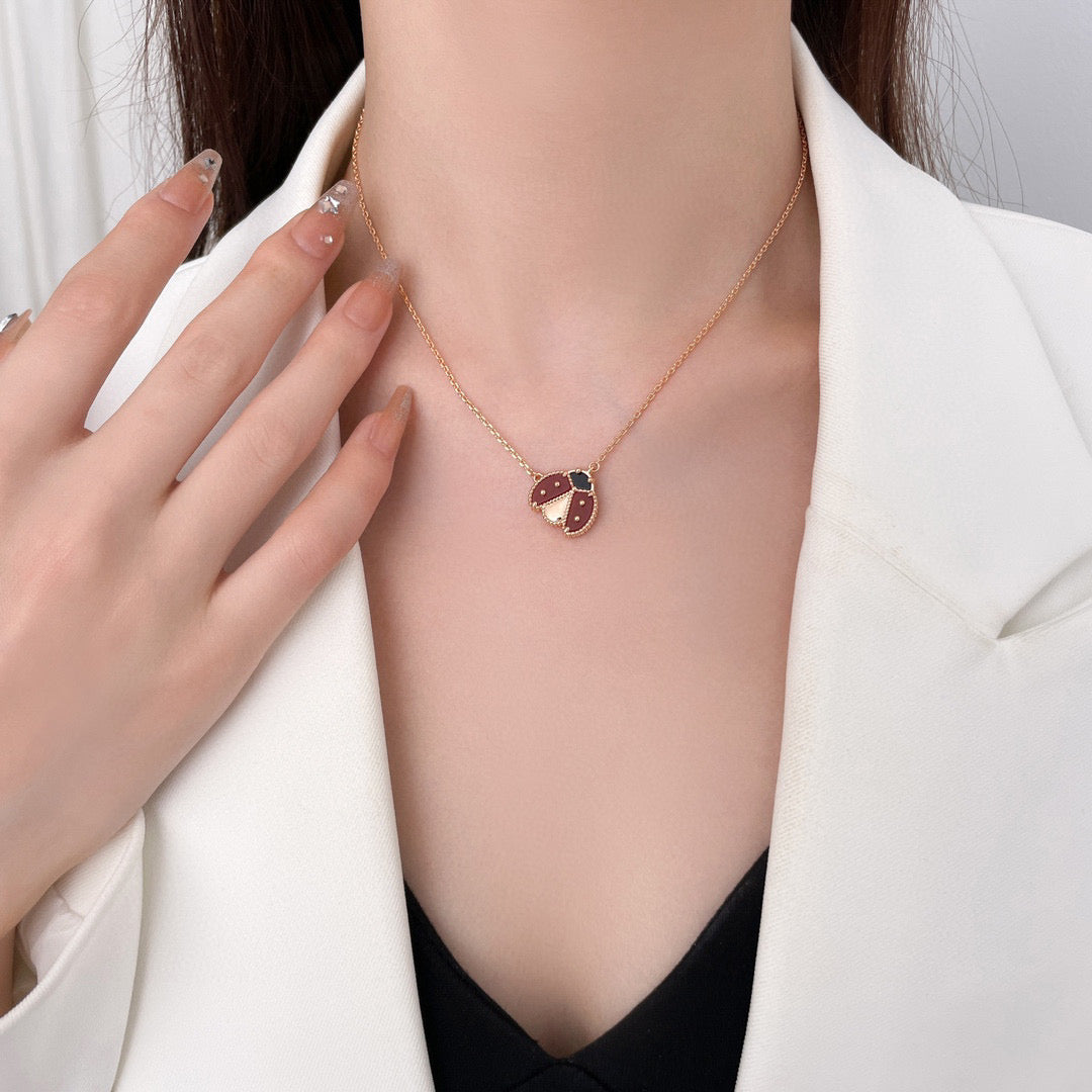 [basloveJW]LUCKY  CARNELIANS LADYBUG NECKLACE