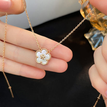 [basloveJW]LUCKY  WHITE MOP  PLUM BLOSSOM NECKLACE