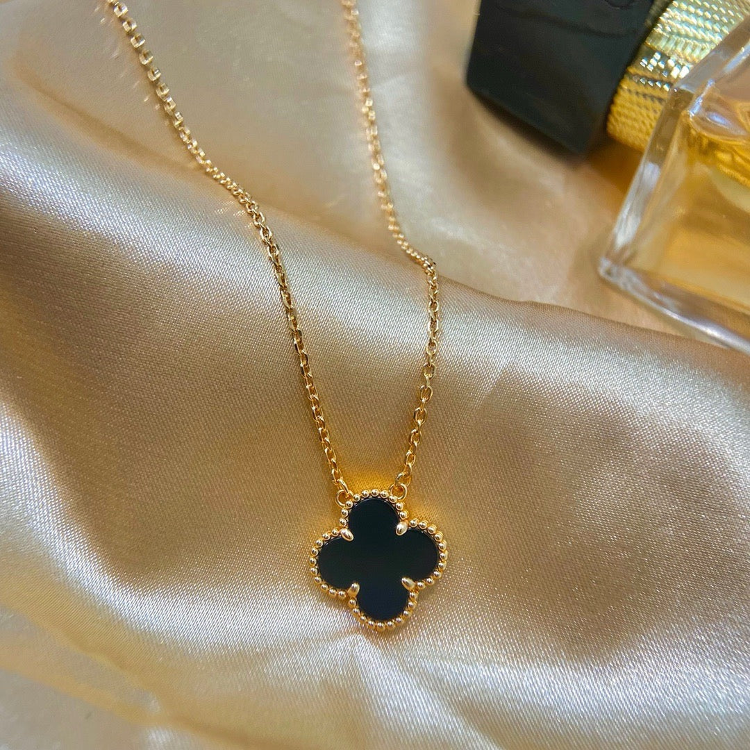 [basloveJW]CLOVER 15MM BLACK ONYX SINGLE FLOWER NECKLACE