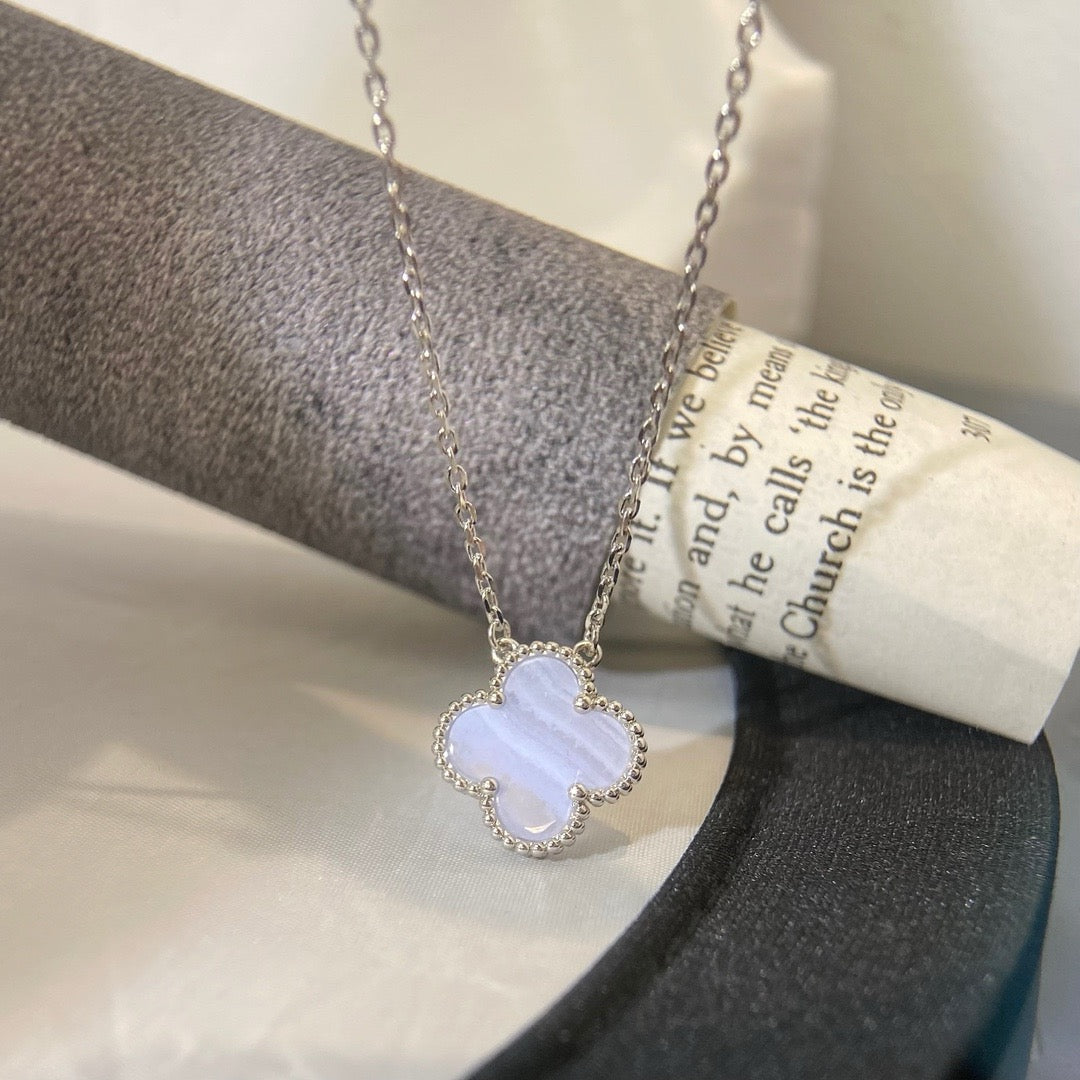 [basloveJW]CLOVER 15MM BLUE CHALCEDONY NECKLACE SILVER