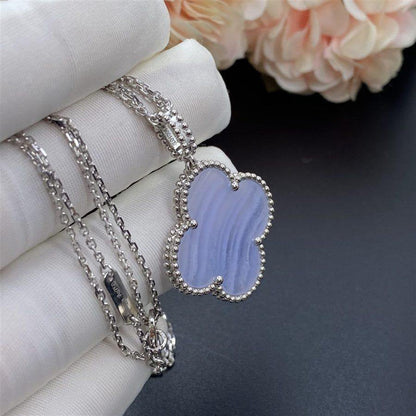 [basloveJW]CLOVER SILVER CHALCEDONY BIG CLOVER NECKLACE