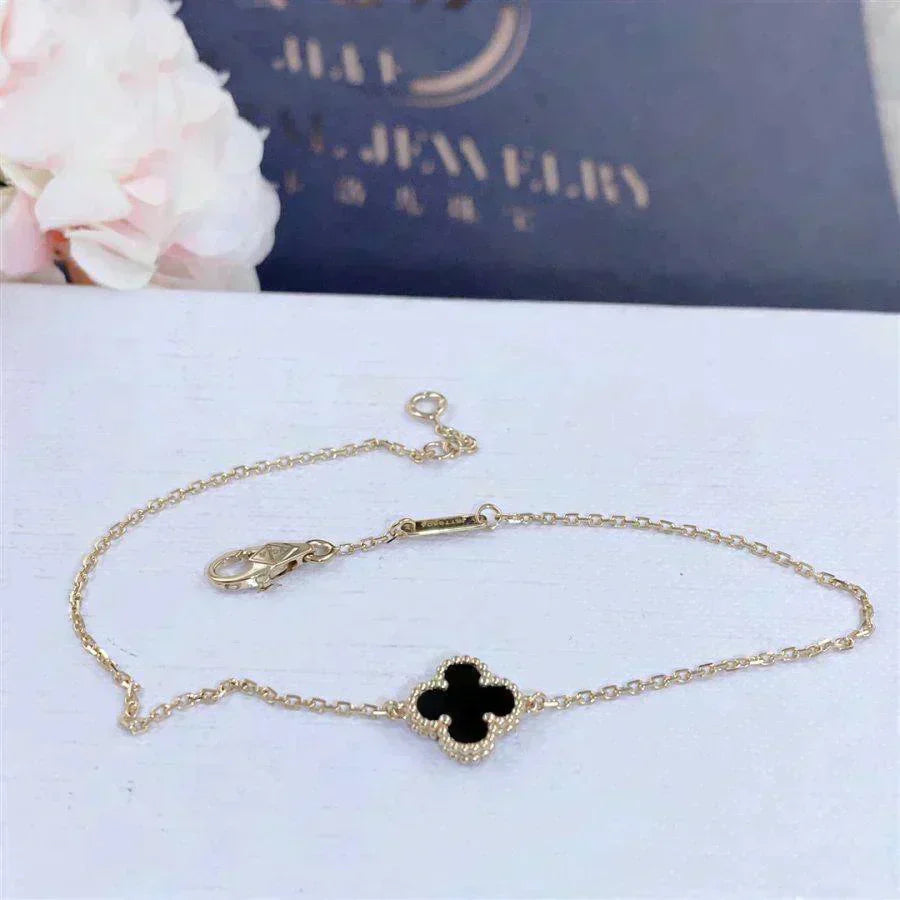 [basloveJW]CLOVER ONYX SINGLE FLOWER BRACELET